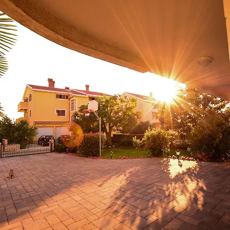 公寓 纳特力公寓别墅 *