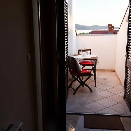 纳特力公寓别墅 公寓 扎达尔